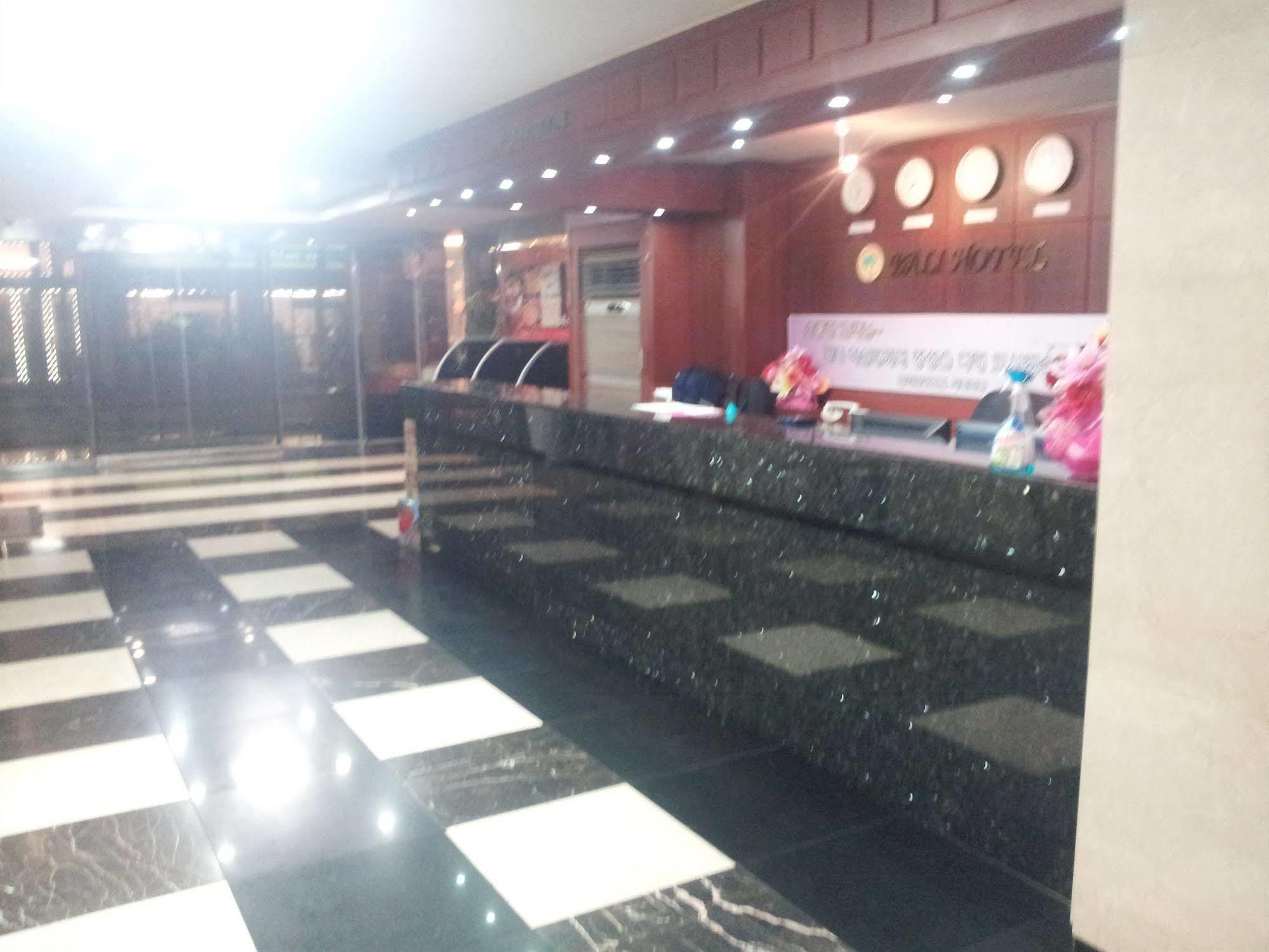 Bali Tourist Hotel
